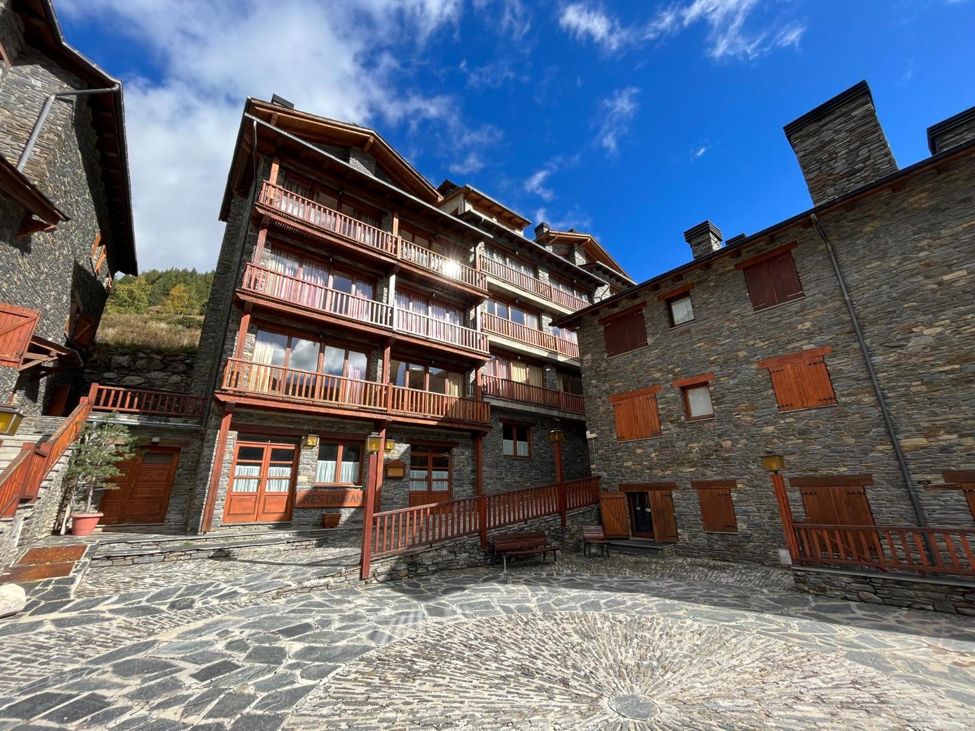 Wuau! Apartamentos Solana De Ransol Luaran gambar